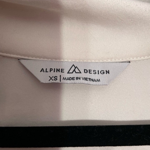 1/2 zip - Picture 4 of 4